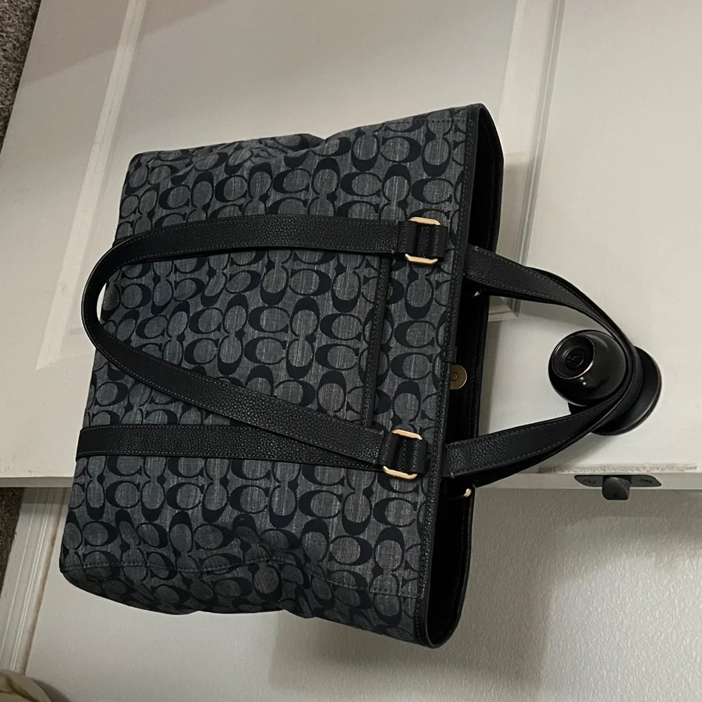 Coach Navy signature tote - Picture 3 of 6